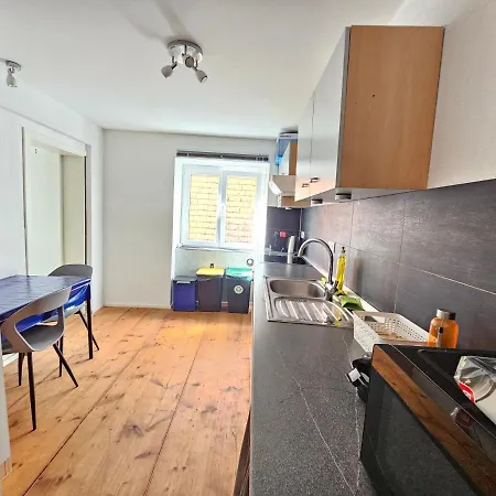 Wohnreich Mitte - 2a - In 3er Wg Kwatera prywatna *