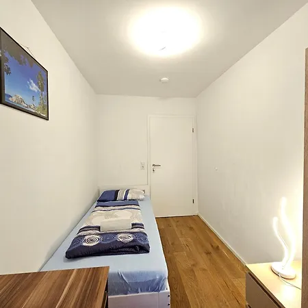 Wohnreich Mitte - 2a - In 3er Wg